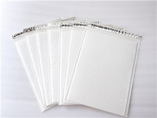 Co-extrusion film bubble bag